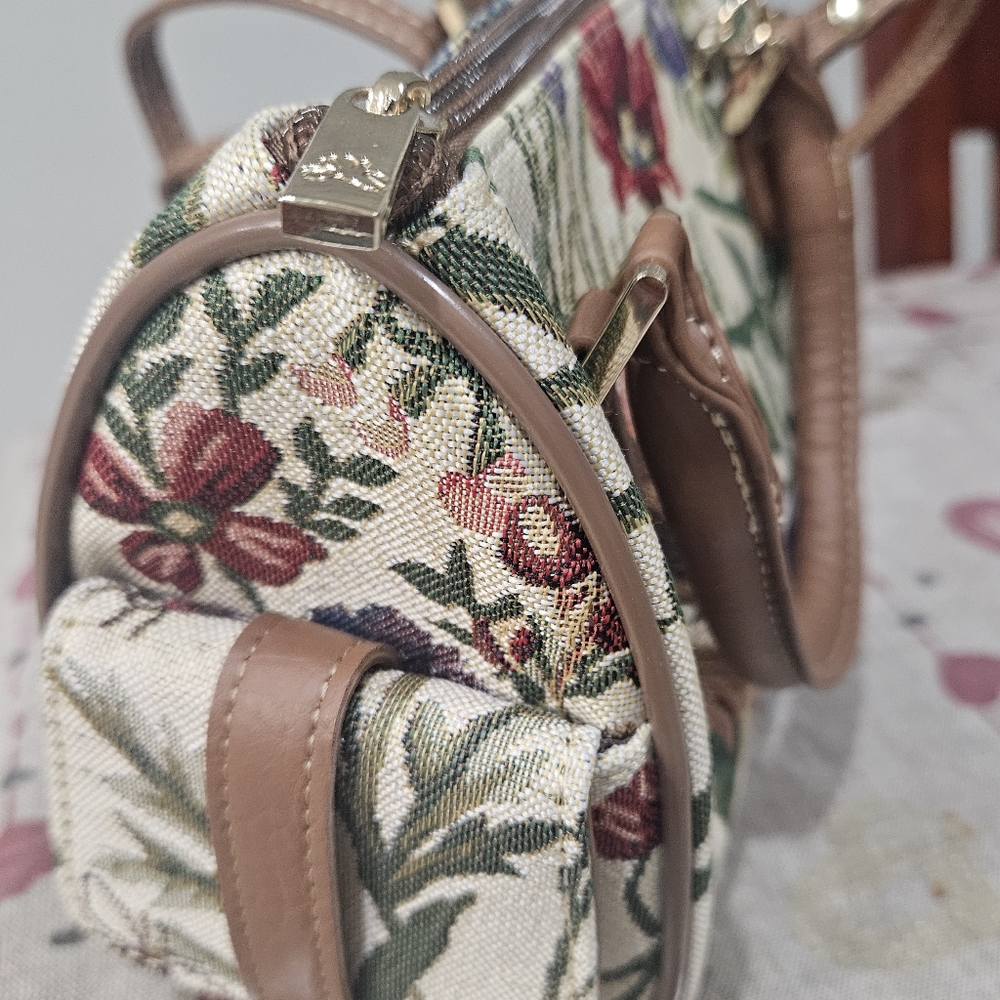 handbag - Picture 3 of 4